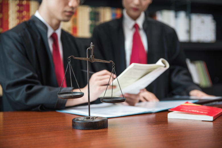 已服刑罪犯发现漏罪后,应该走什么程序?