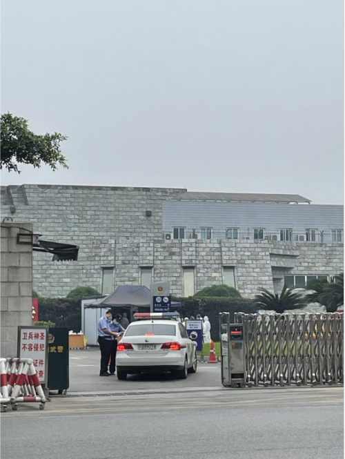 四川卓安律师事务所胡羽律师前往成都市看守所,现场会见涉嫌挪用盗窃