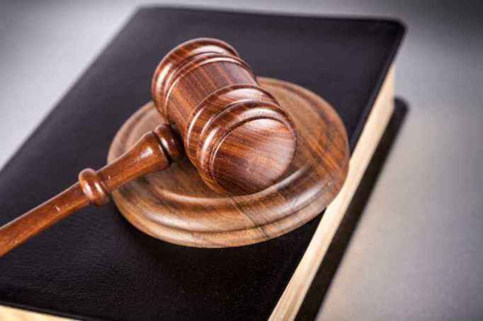 违反规定通过传单向社会公开吸收资金的会判多久?